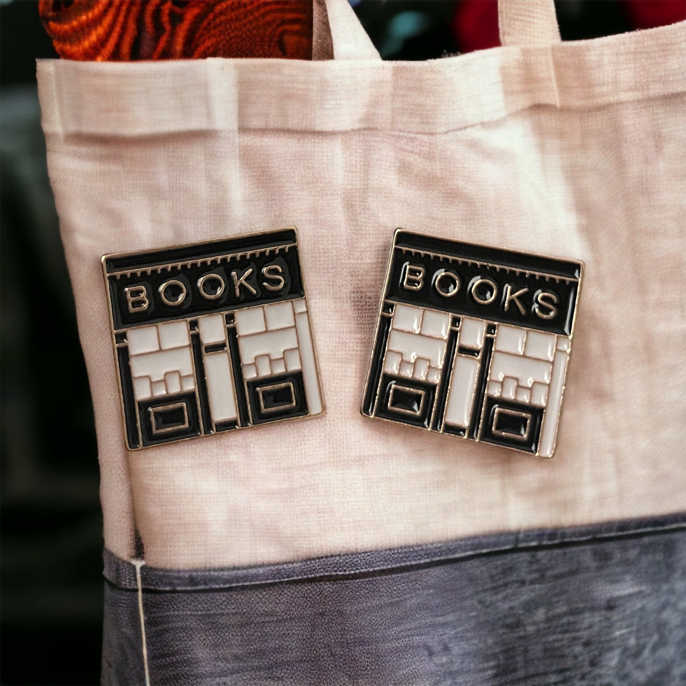 Pin: Bookshop