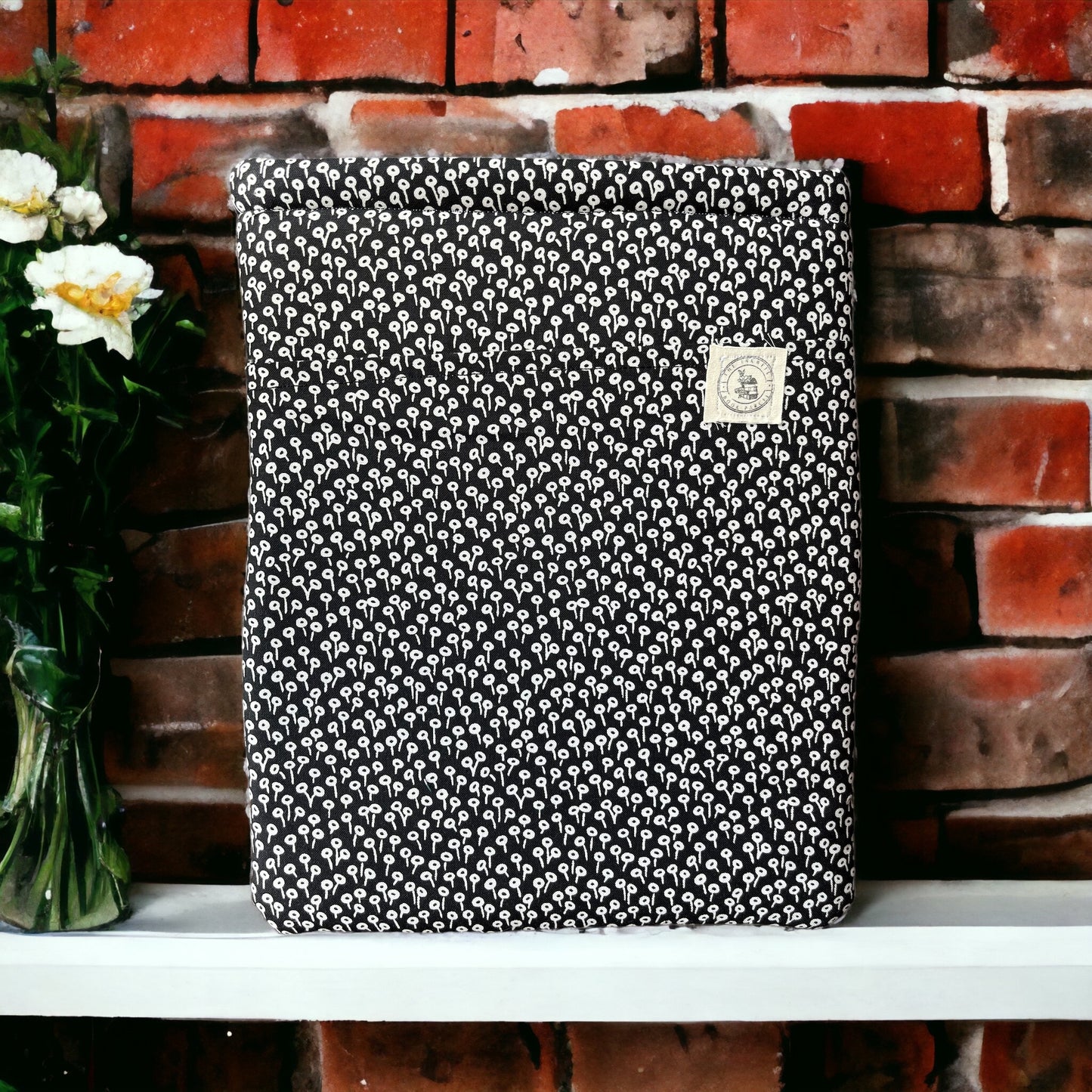 Book Parcel: Tapestry Dot (black)