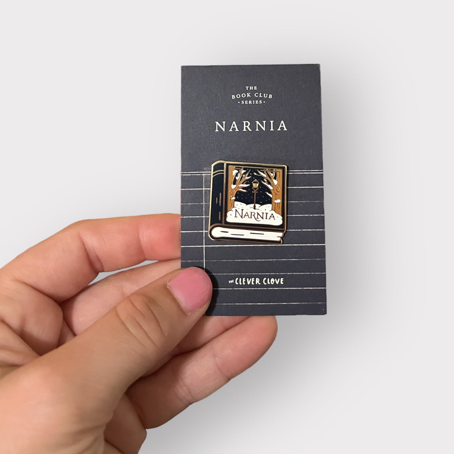 Narnia Pin